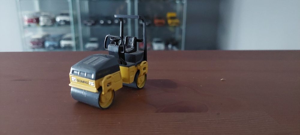 Model 1:50 Walec Bomag BW 120  AD-3