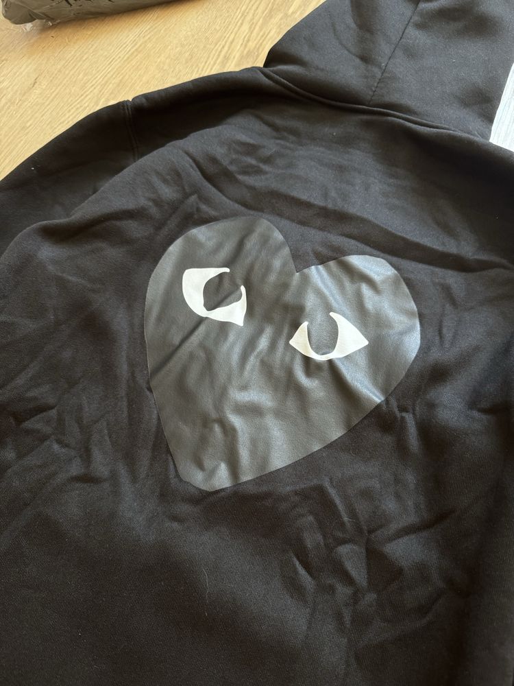 Кофта Comme des Garçons / CDG / Play / КДГ / come des garson