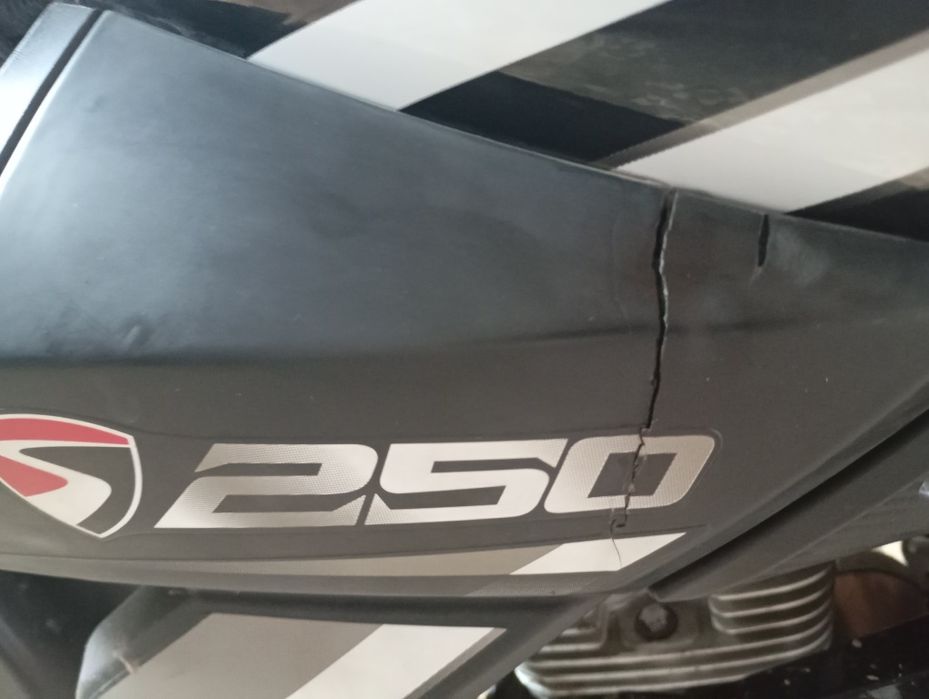 Spark sp250 r-33 обмін на крос