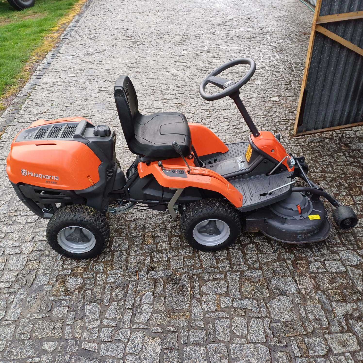 Husqvarna Rider R112C + kosisko Combi 85 Hydrostat stan bdb.