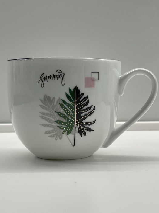 Новый набор посуды -4 чашки -2 пиалы