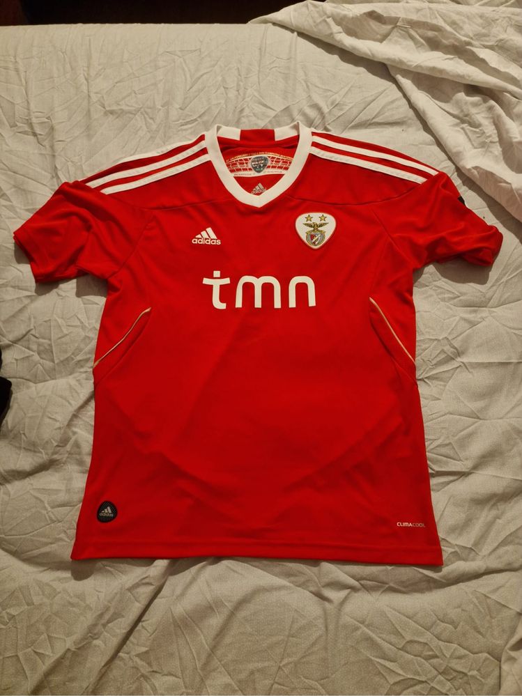 Equipamento oficial do Benfica  Bicampeões Europeus