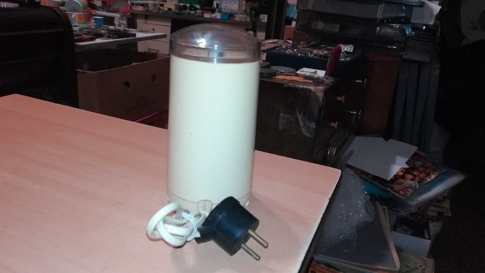 Stary młynek elektryczny do kawy Samsung PRL      M