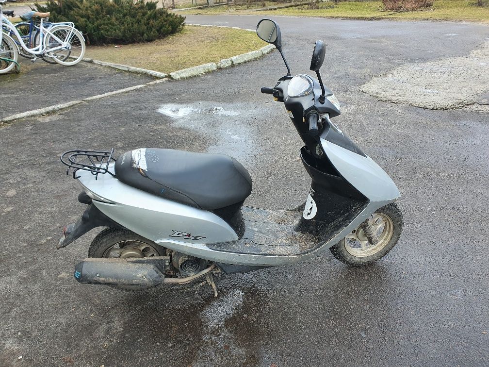 Продам скутер honda dio 64