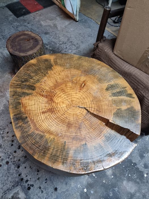 Stolik kawowy ozdobny z pnia drzewa