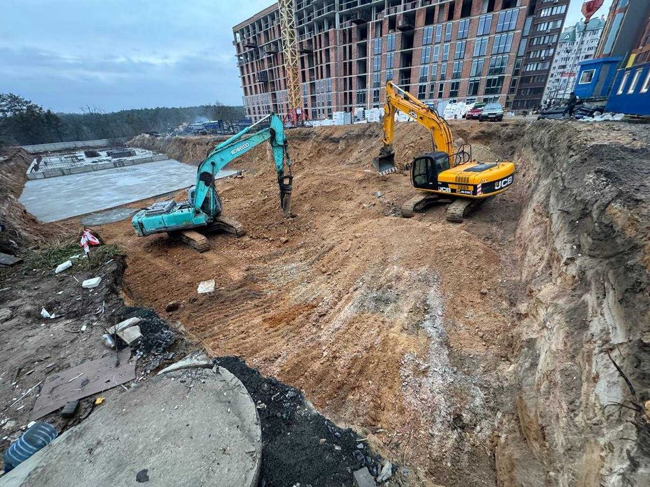 земельні роботи (екскаватором, грейдером)