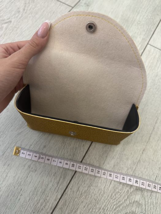 Etui na okulary balmain używane stan idealny