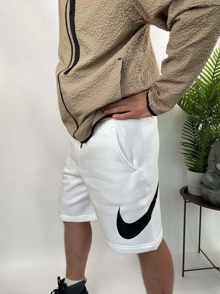 Чоловічі шорты Nike NSW Club BB Swoosh Білі