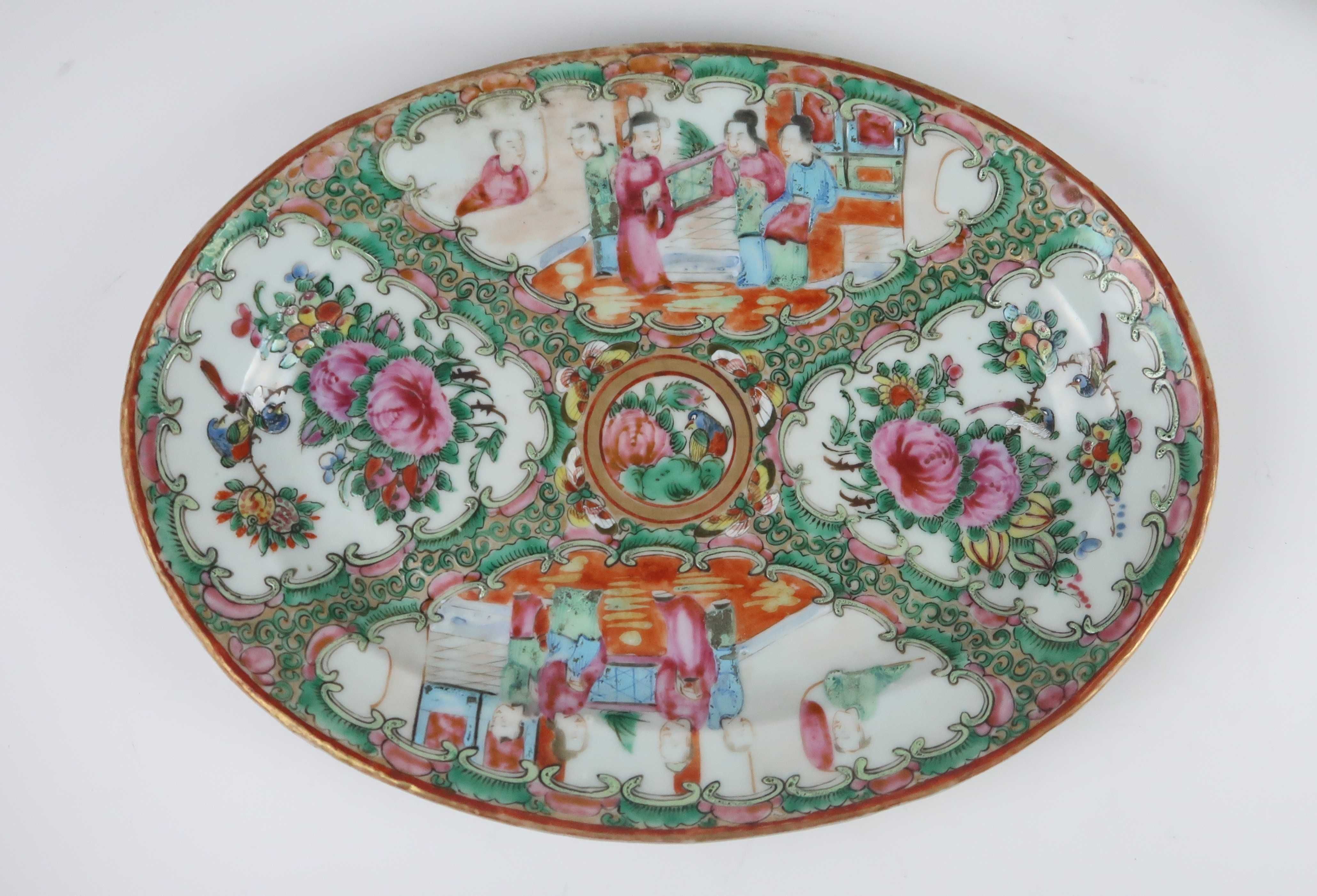 Pratos e travessa, Porcelana da China Séc. XIX, CADA