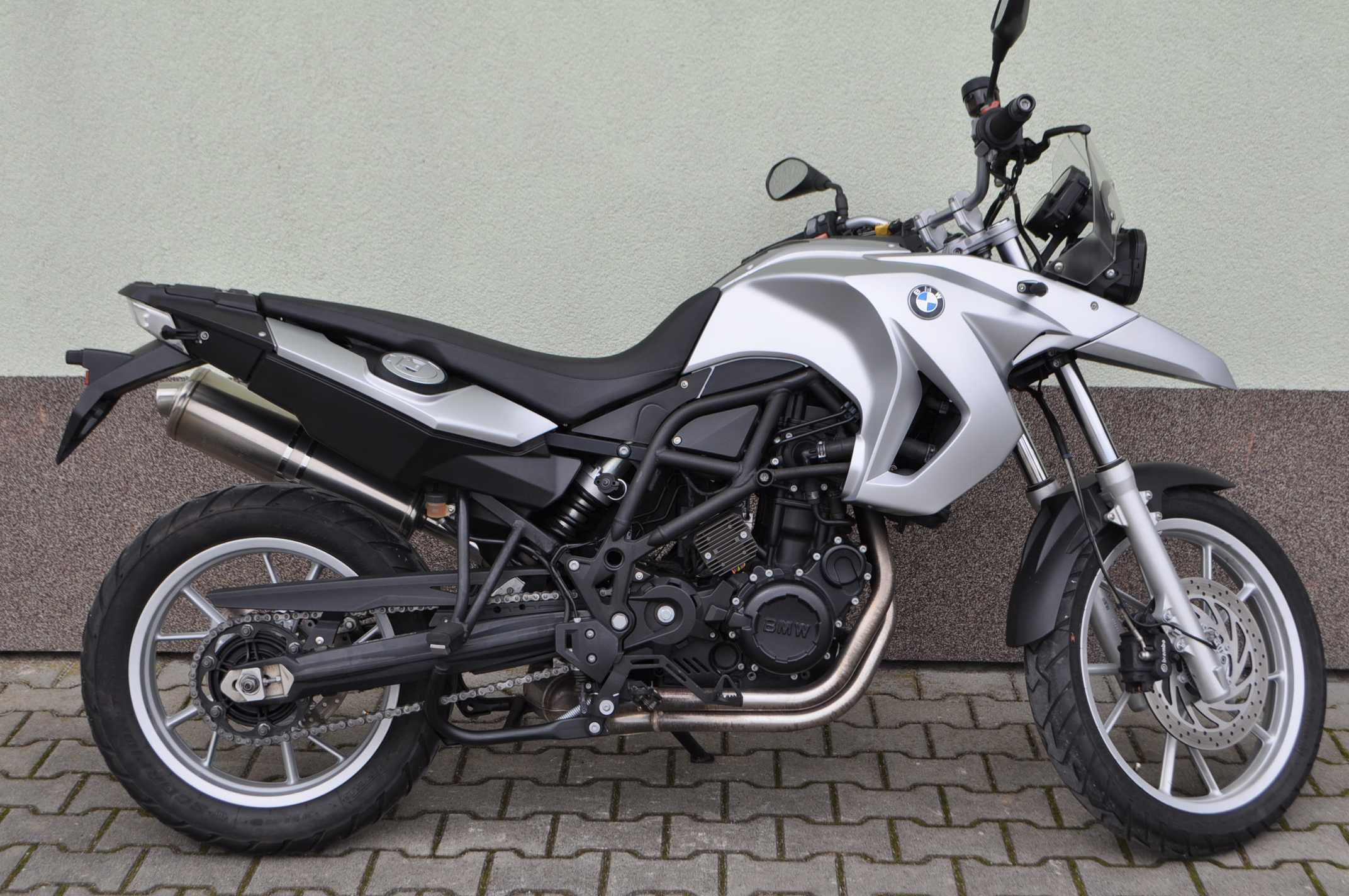 BMW F 650 GS TWIN ABS r.2010 kat. A2 25kW dl versys 800