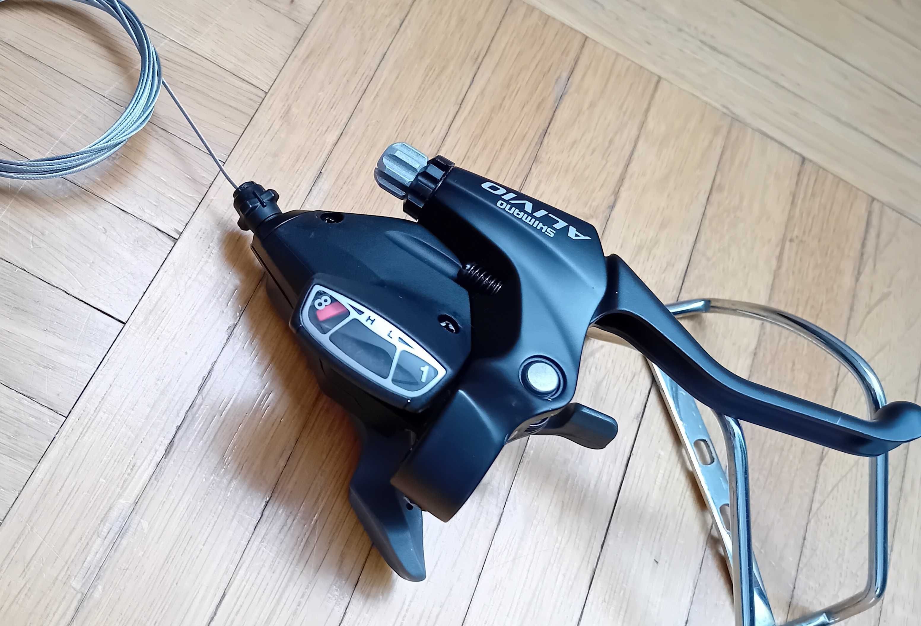 Klamkomanetka Shimano Alivio ST-M410, prawa, 8-biegowa + linka /NOWA/.