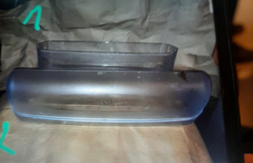 Boczna półka balkonik do lodówki Indesit