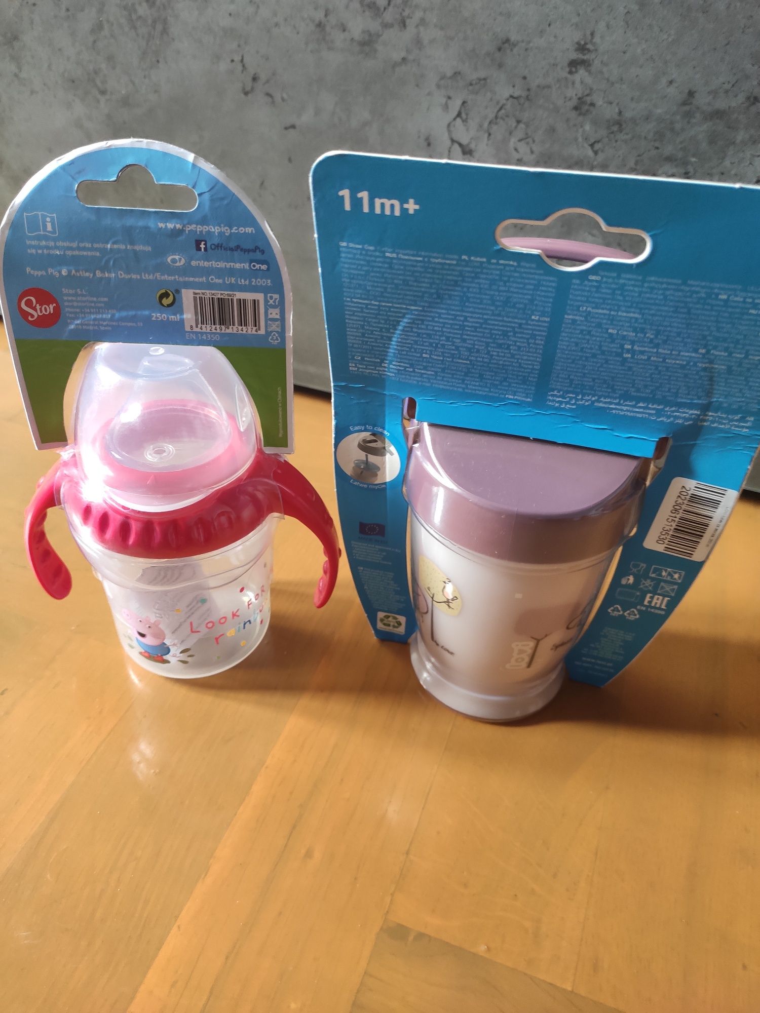 Kubki lovi i świnka Peppa dla niemowlaka