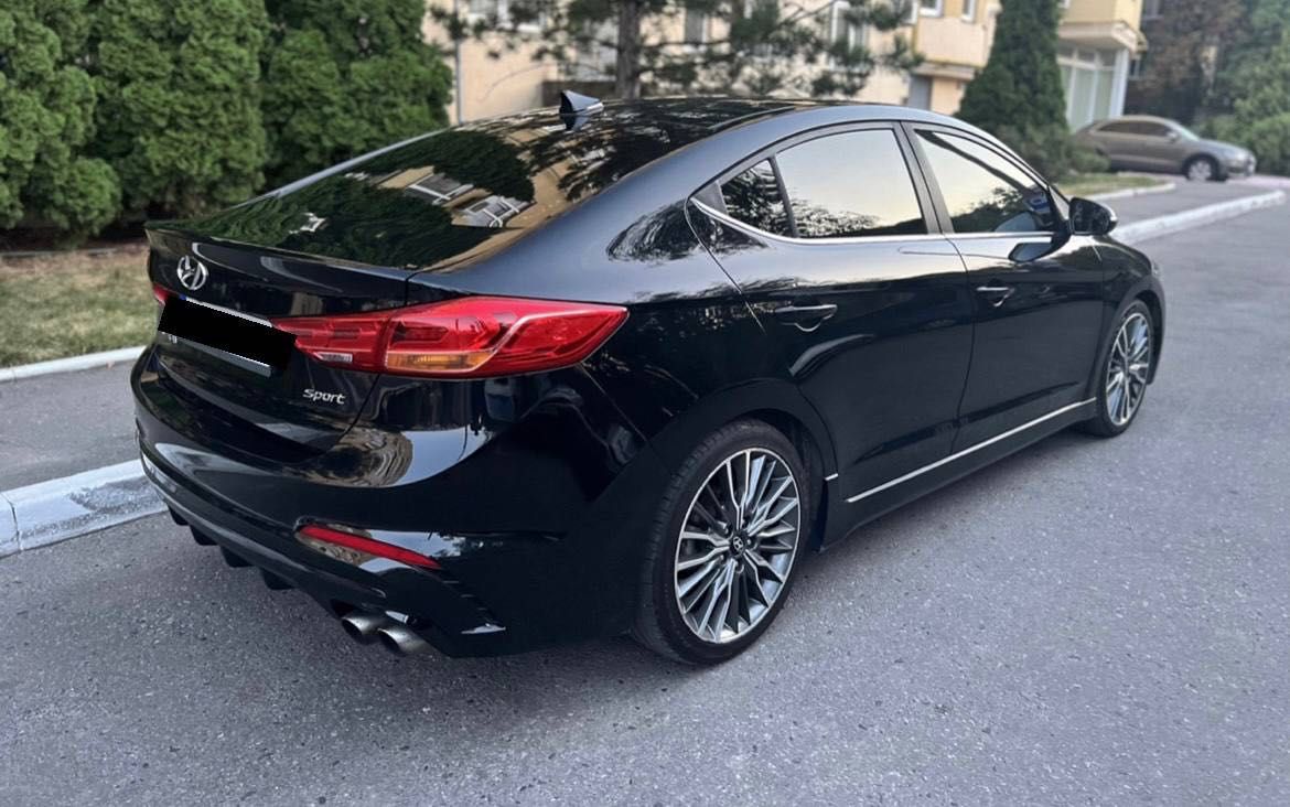 Оренда авто Hyundai Elantra  2700 неділя