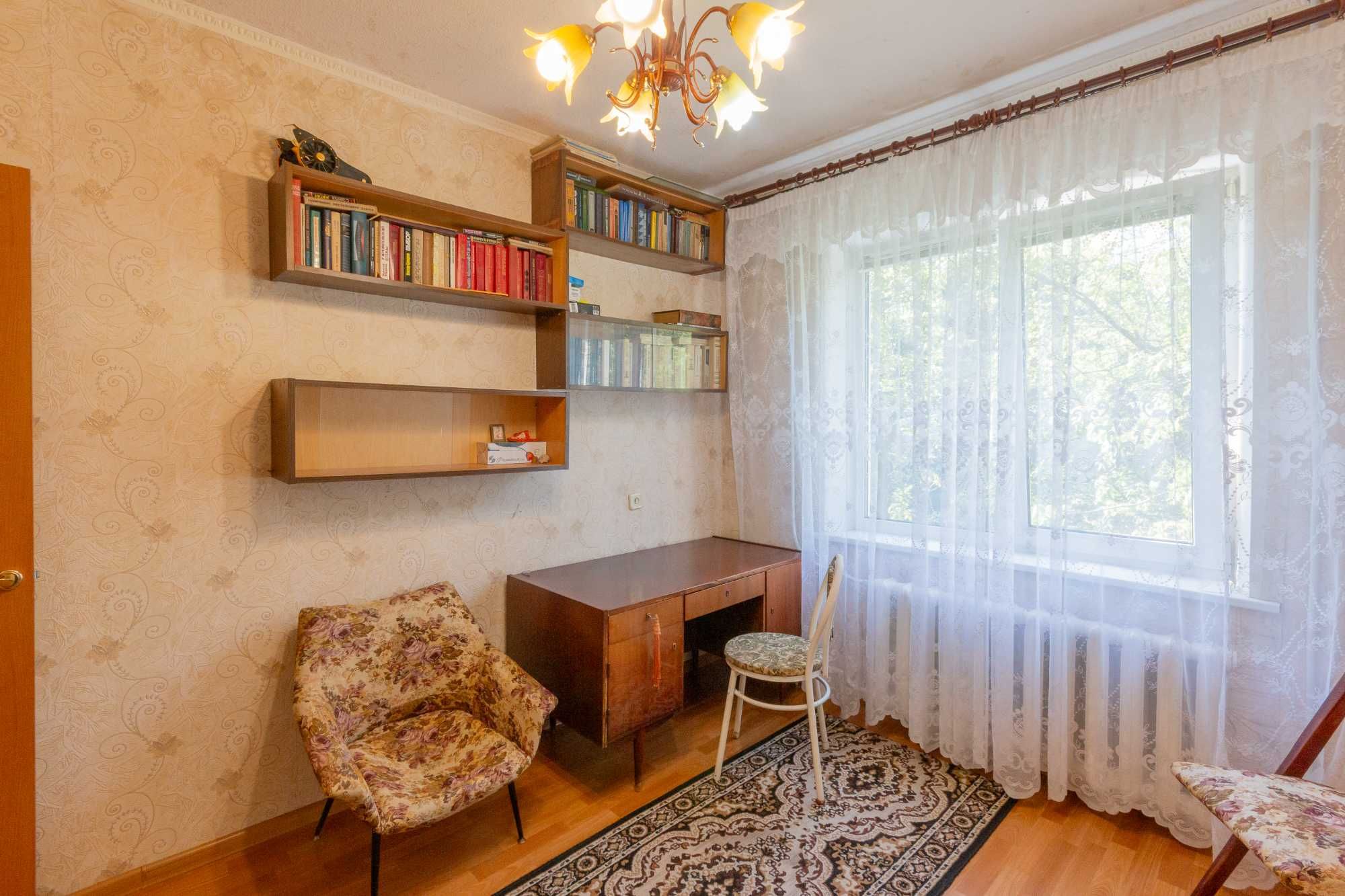 Продается 3-комнатная квартира на ж/м Сокол-1. Лучшее предложение!
