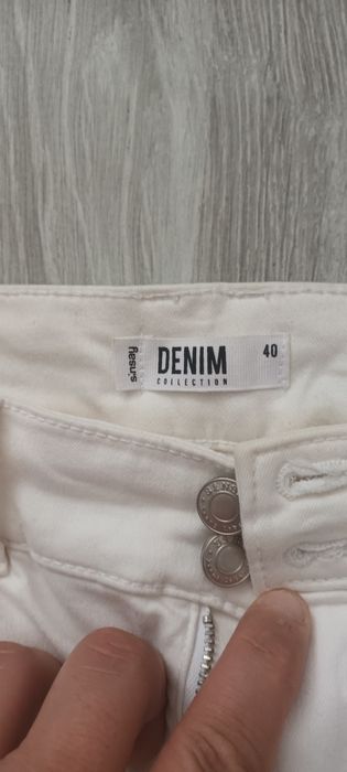 Spodnie białe Sinsay rozmiar 40