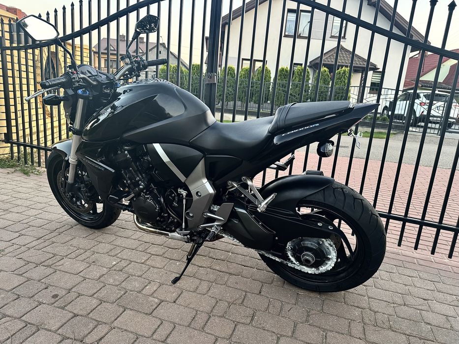 Honda  CB1000R ,LeoVince