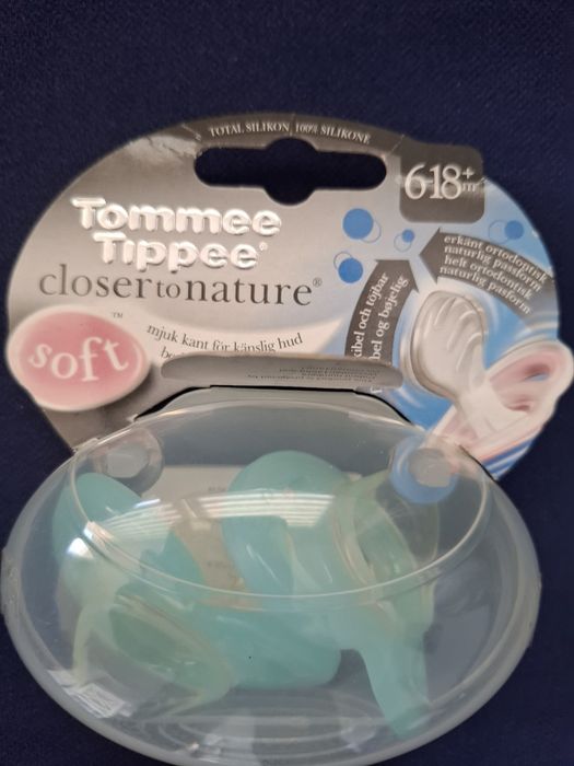 Smoczek uspokajający Tommee Tippee Soft 2 szt niebieski 6-18 m+