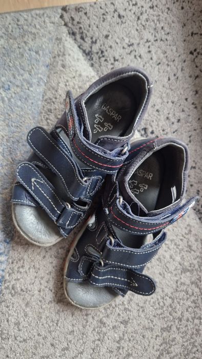 Sandały skórzane chłopięce 28