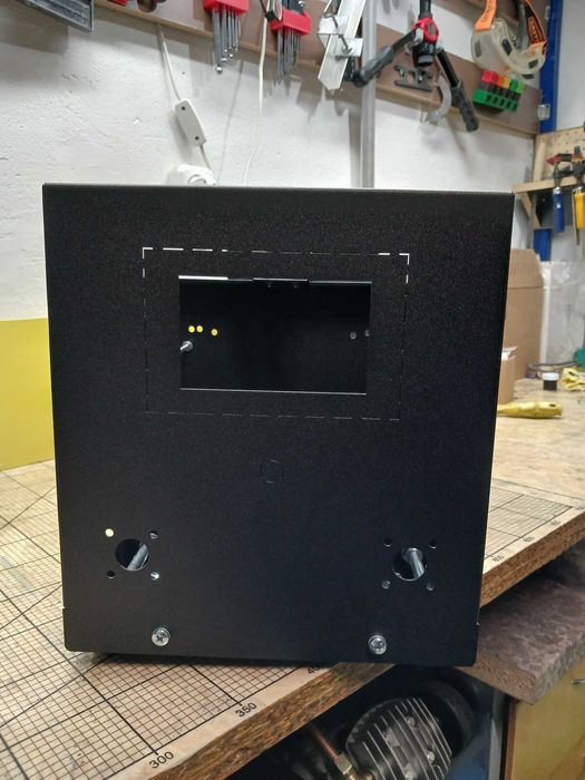 Новинка! Легкий корпус LiFePO4 фактор 8x280/304/310/314Aч та 16х105 Ач