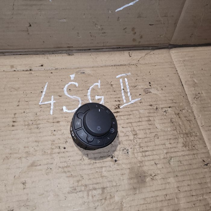 Włącznik przełącznik świateł opel Corsa D 2008r