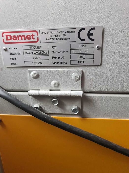 Maszyna do produkcji wypełniacza z kartonów