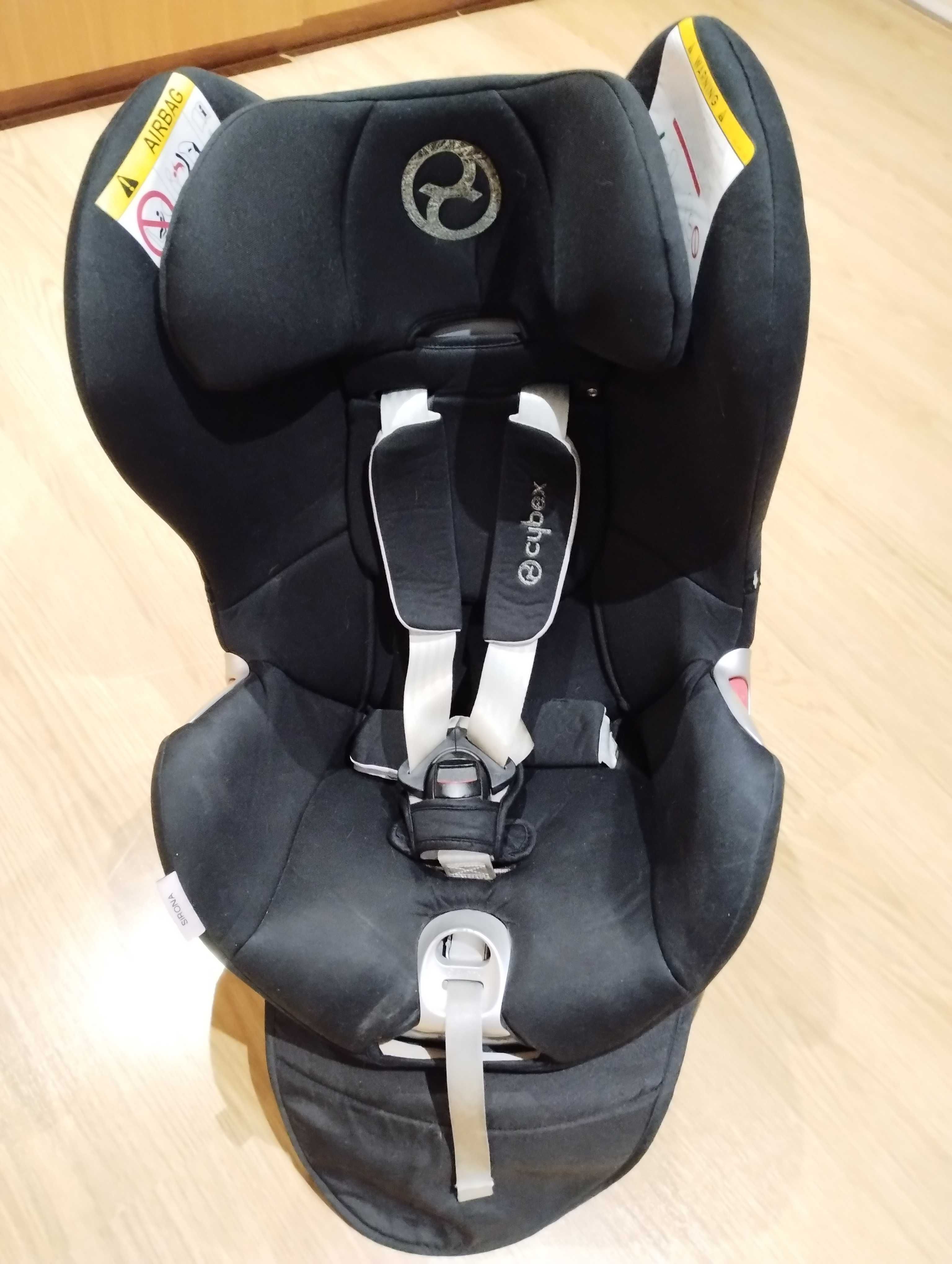 Cadeira Auto Sirona i-Size Black, com capa para o verão