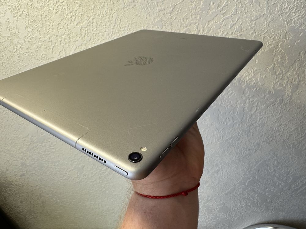 iPad Pro 12.9 2Gen 256Gb WiFi + 4G LTE Black A1671