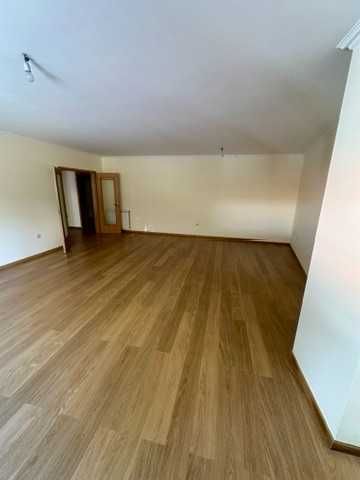 Arrenda-se T3 no centro Bragança c/ garagem