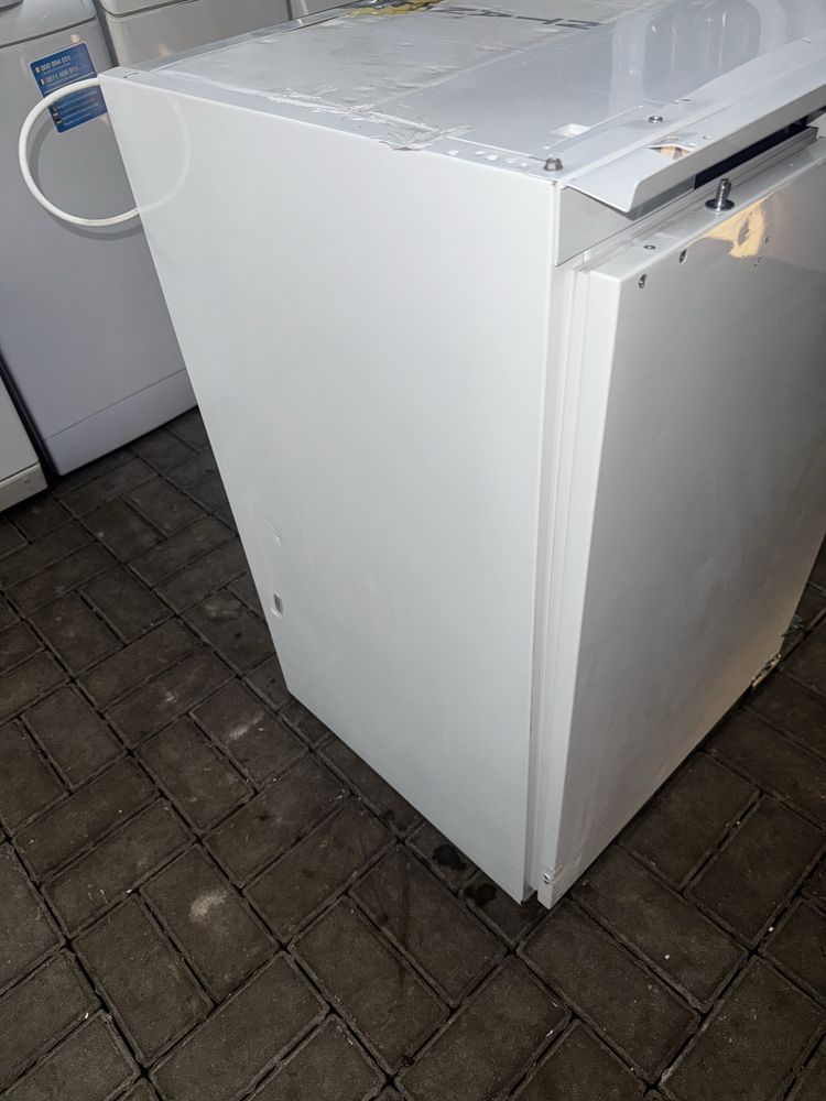 Lodówkę Chłodziarkę firmy Aeg model Ske88841ac A+++