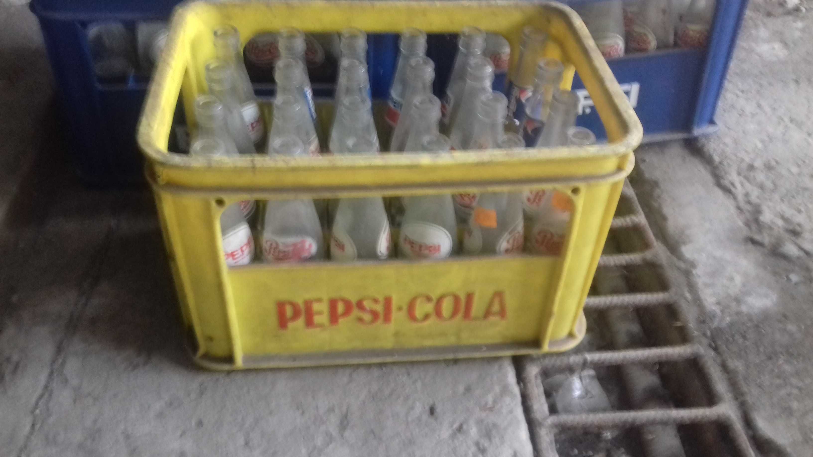 Stare butelki Pepsi . Pepsi - cola