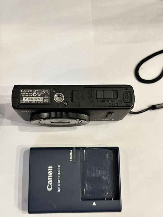 Canon PowerShot S 100