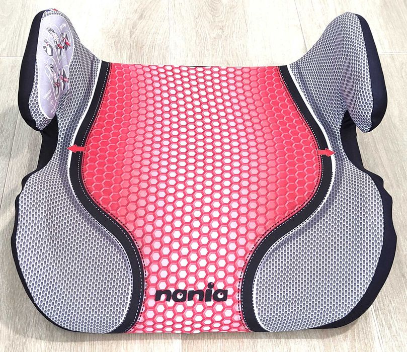 Assento/Banco Automóvel para Criança com peso entre os 15Kg e os 36Kg