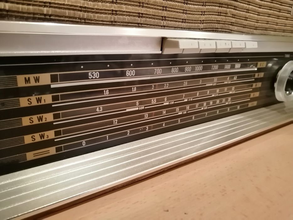 Rádio Sony TR-827 Transistor (Anos 60)