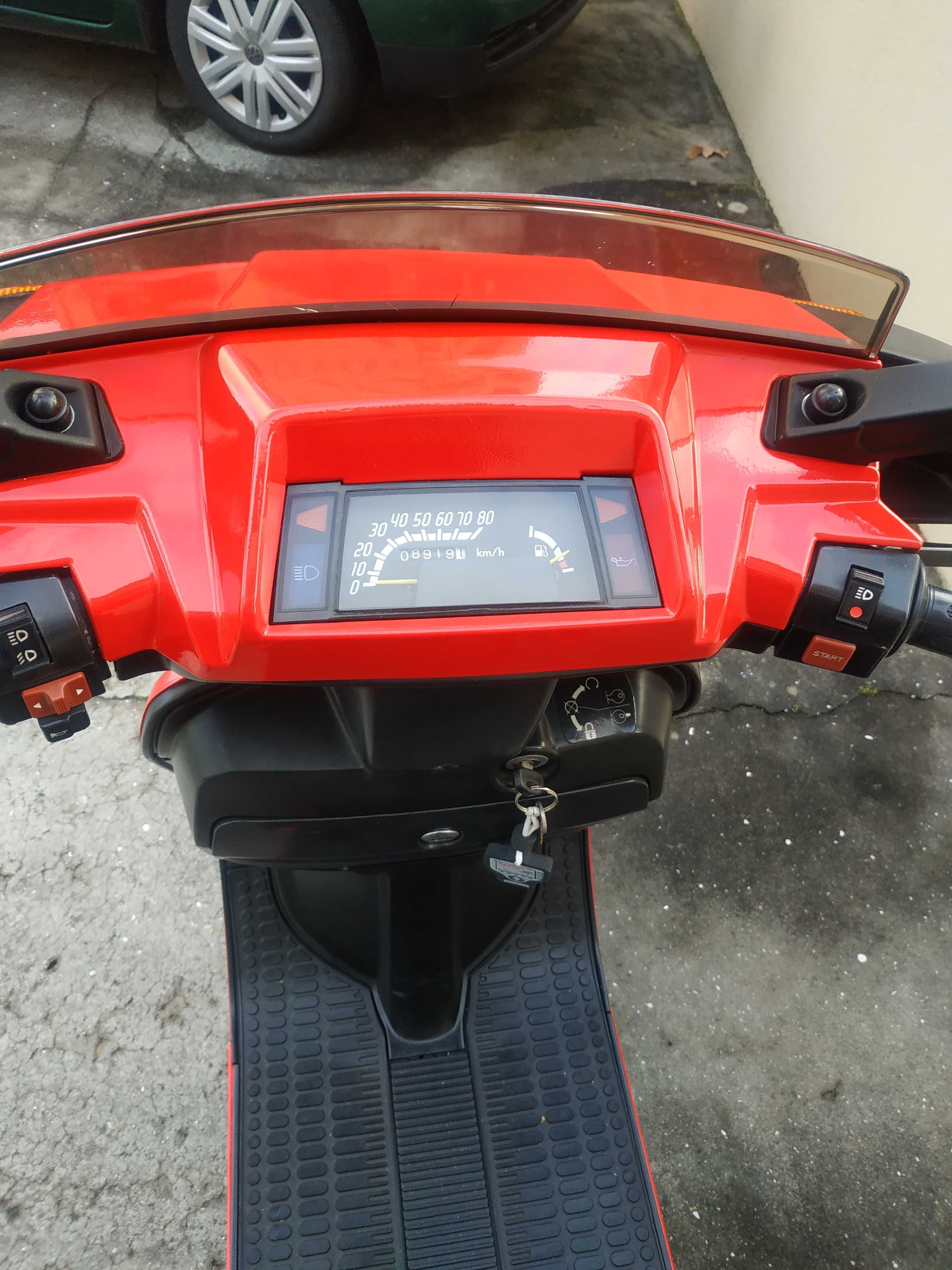 Scooter vintage Peugeot sc 50