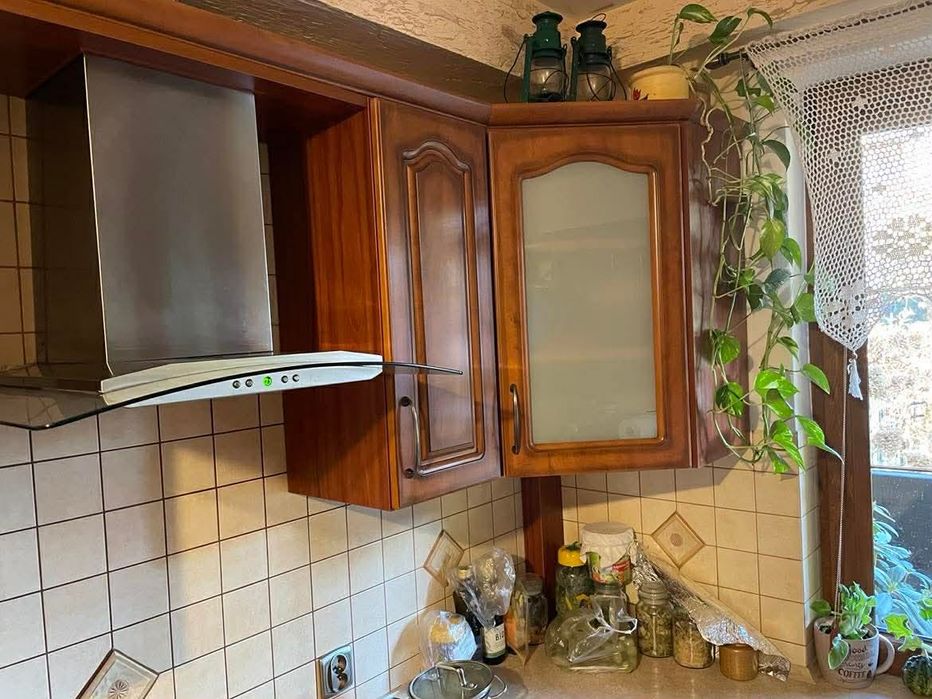 Meble kuchenne ze sprzętem AGD (bez lodówki) – komplet do sprzedaży