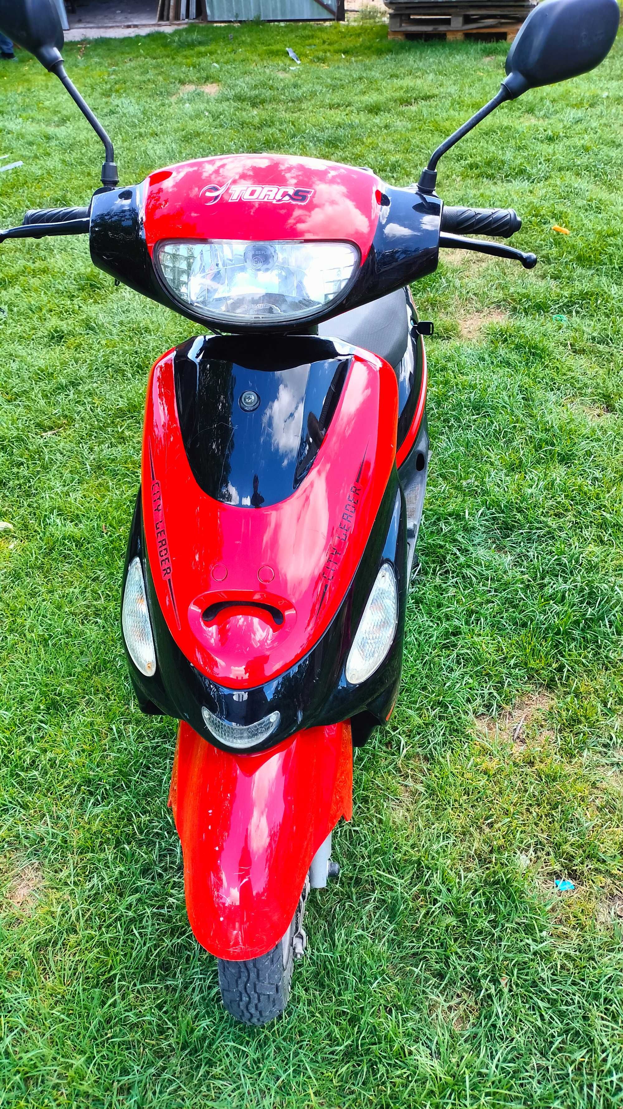 Skuter  50  motocykl