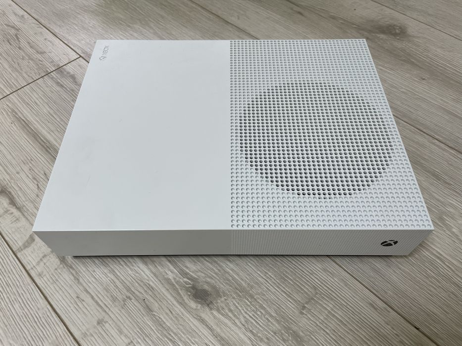 Xbox One S all digital 1000GB ідеальний стан геймпад від series