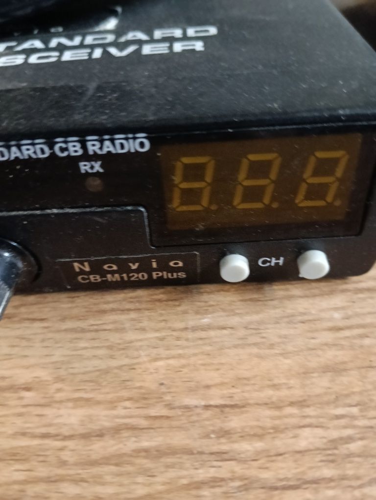 Cb radio - Navia.