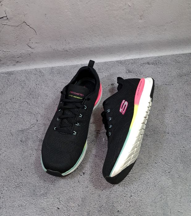 Кроссовки Skechers Ultra Groove беговые спортивные женские Go Walk 5