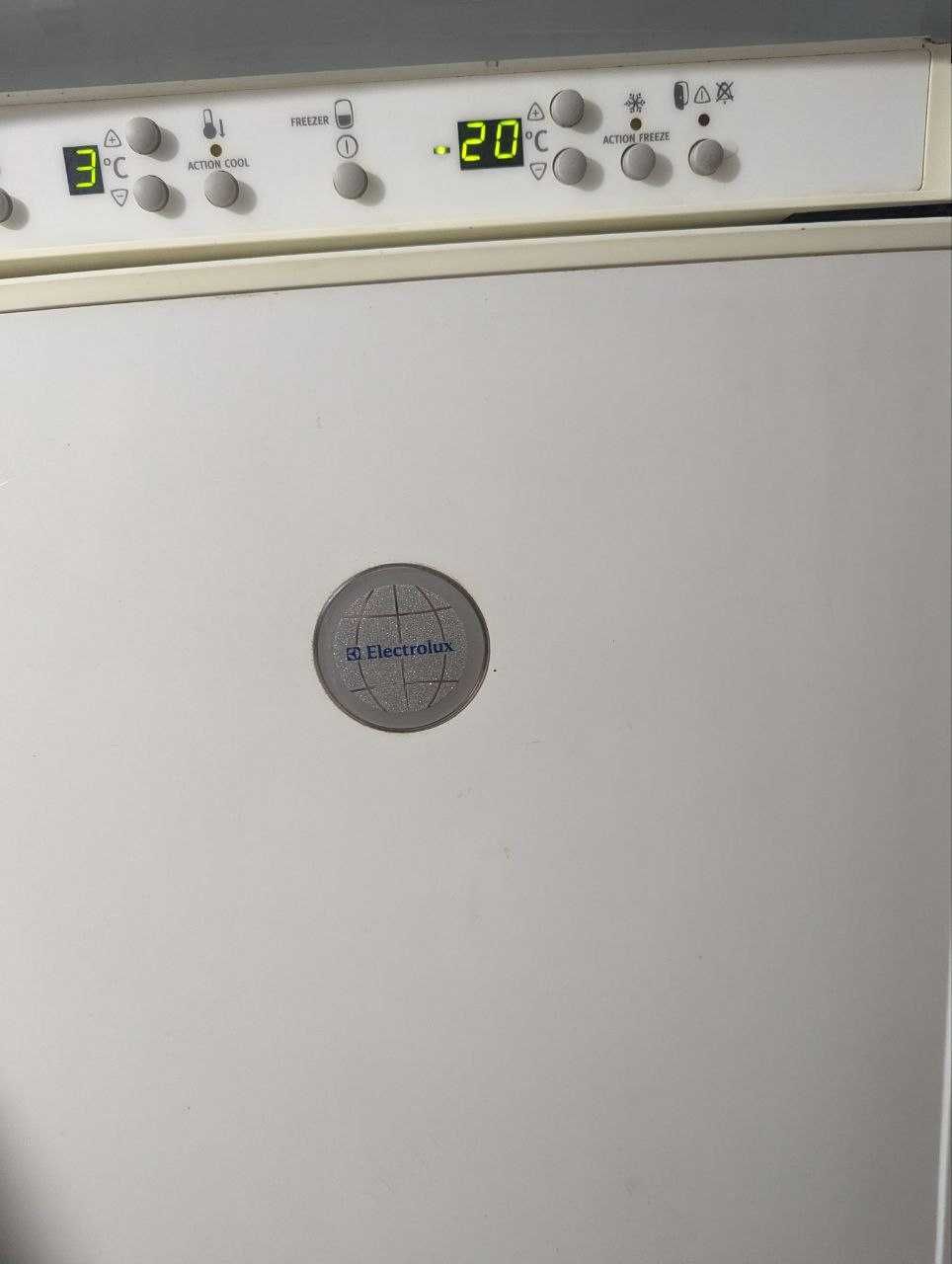 холодильник Electrolux