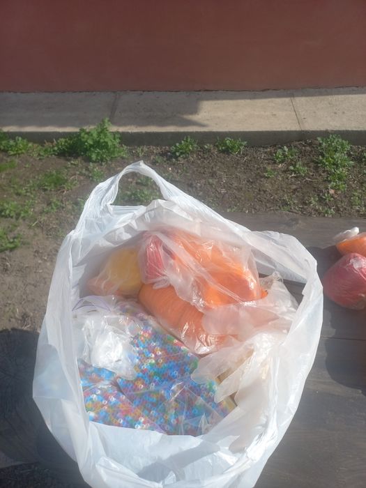 Трубочки і кришки длякофе ціна договірна  для кафе