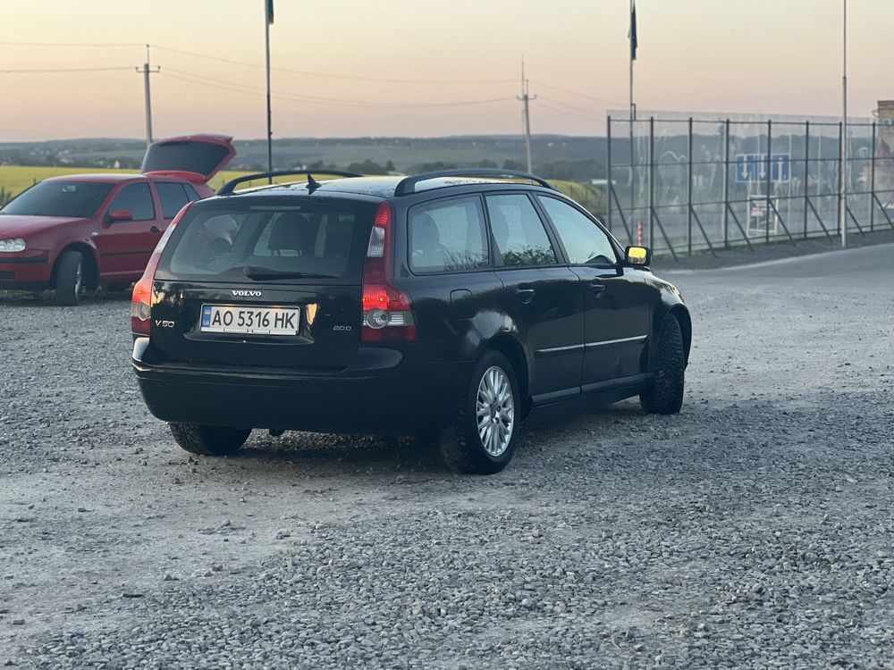 Продам Volvo V50 2.0 дизель