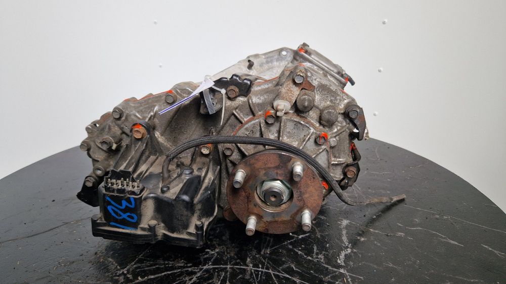 Раздаточная коробка Toyota Hilux 2.4D Automat 2015-2019 361000K420