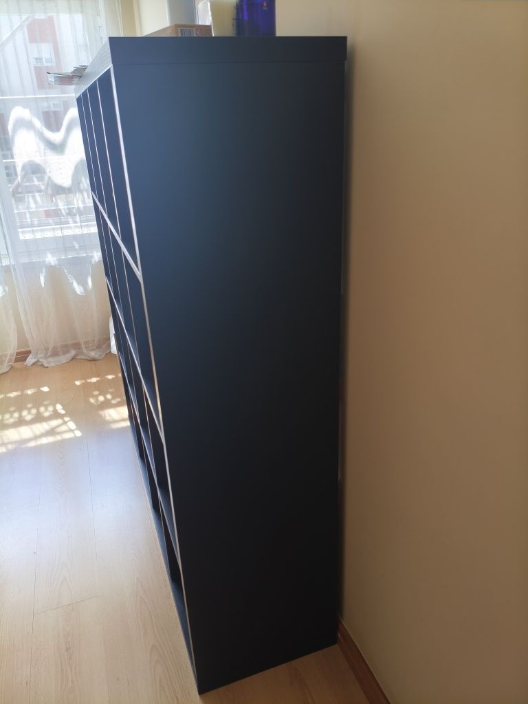 Estante KALLAX ikea - 147cm x 147cm