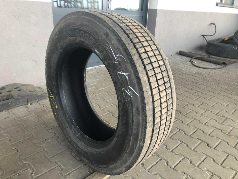295/60R22.5 Opona TYP MICHELIN Recamic XZU3 / Napęd