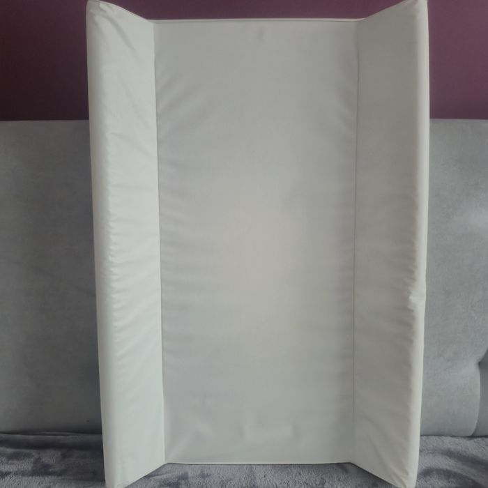 Łóżeczko przenośne- torba,przewijak sztywny, wanienka na stelażu