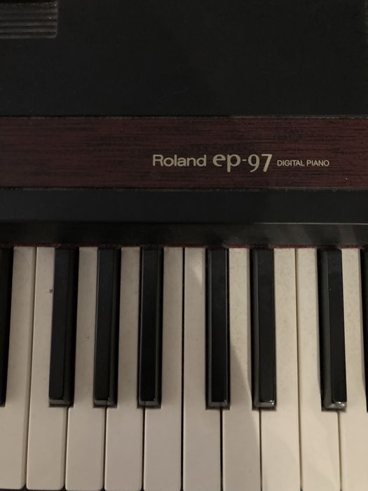 Piano digital Roland