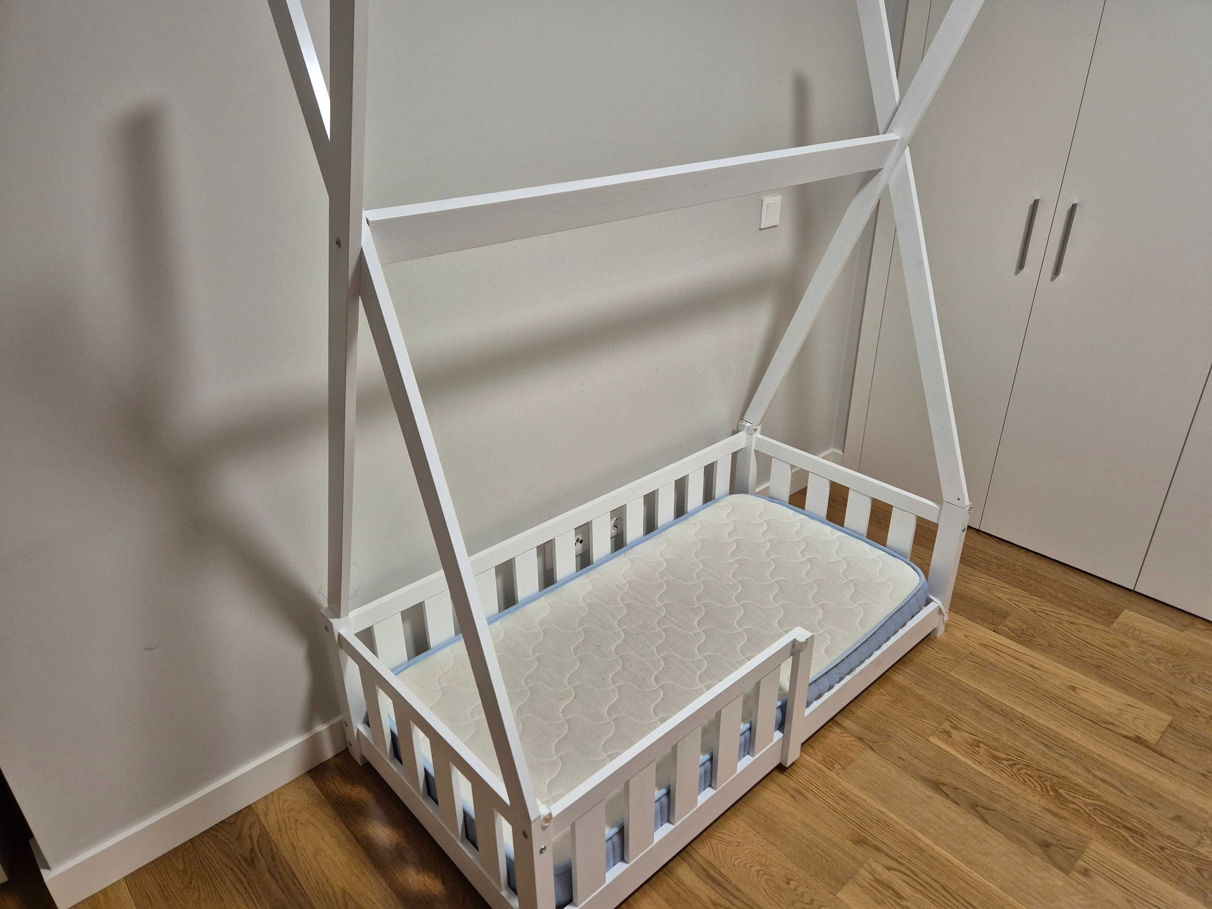 Cama infantil com colchão 140х70 sm