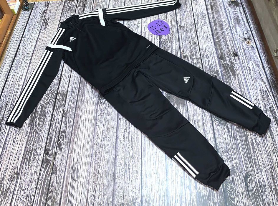 Спортивный костюм Adidas для мальчика 11-12 лет, 146-152 см